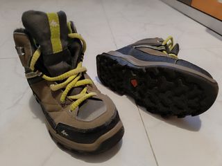 Botas de Montaña (Quechua) Talla 28