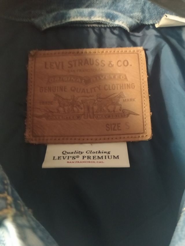 Cazadora acolchada Levis