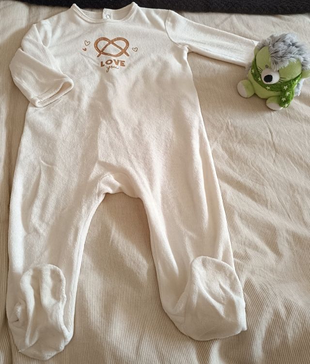 PIJAMA GORDITO 12 MESES