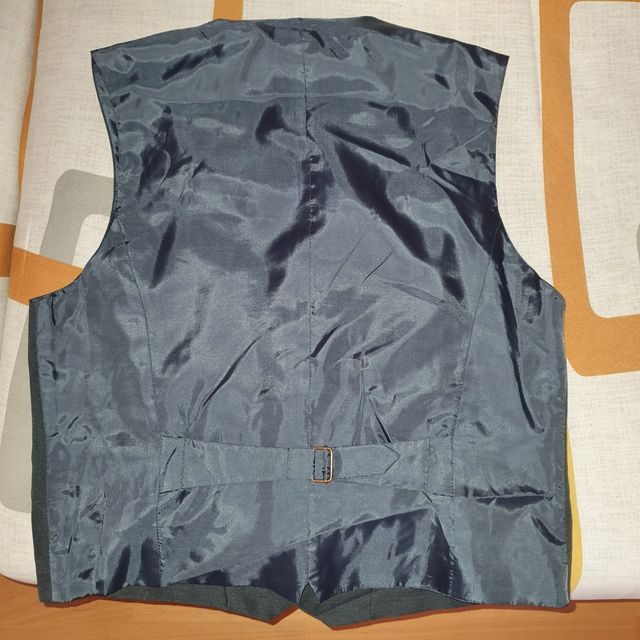 Traje hombre tres piezas gris marengo 