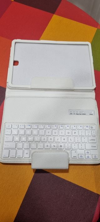 Funda tablet + teclado