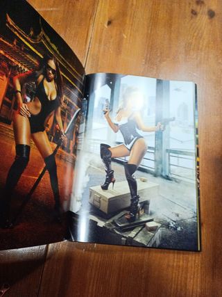 Howard Huang's URBAN GIRLS