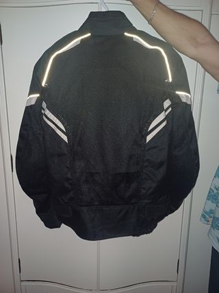 Chaqueta protectora moto