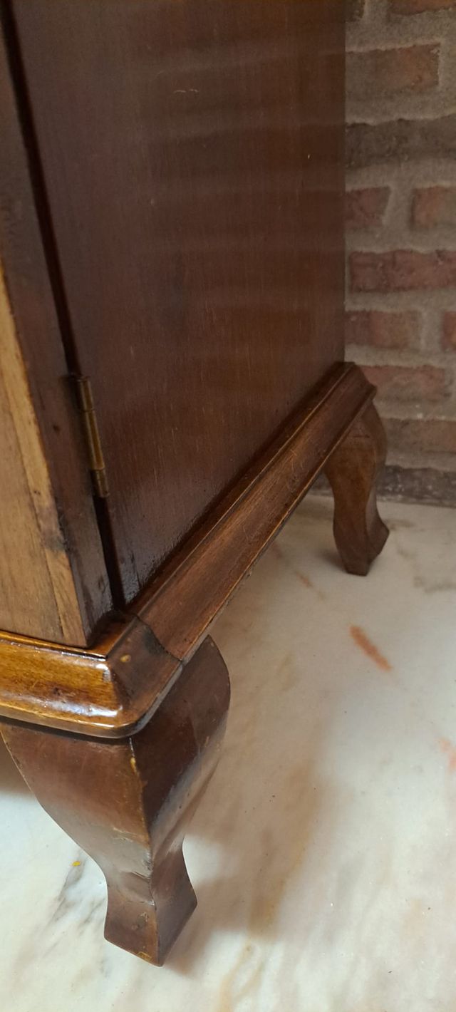 Comodino antico vintage