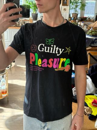 Camiseta guilty pleasure