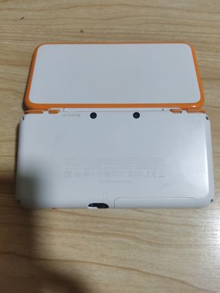 Nintendo 2DS xL