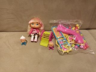 Casa bonecas Barriguitas e parque com escorrega