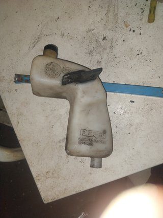 Se vende depósito de aceite derbi senda