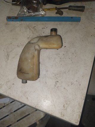 Se vende depósito de aceite derbi senda