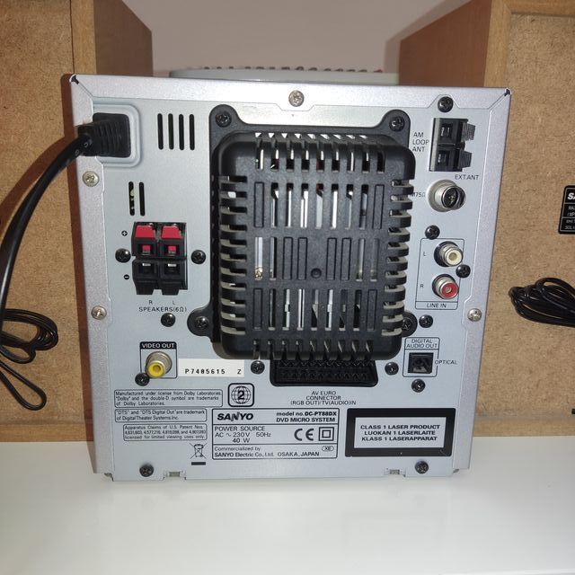 Minicadena DVD Sanyo DC-PT88DX