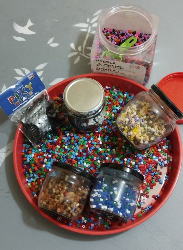 Montones d Pysla de muchos colores