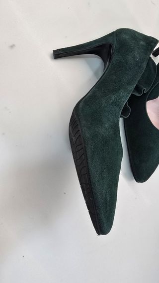Zapatos ante verde.40. Daniela
