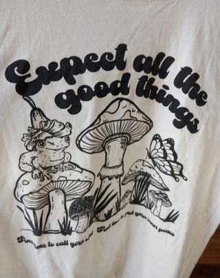 Camiseta mujer marca Pull and bear 