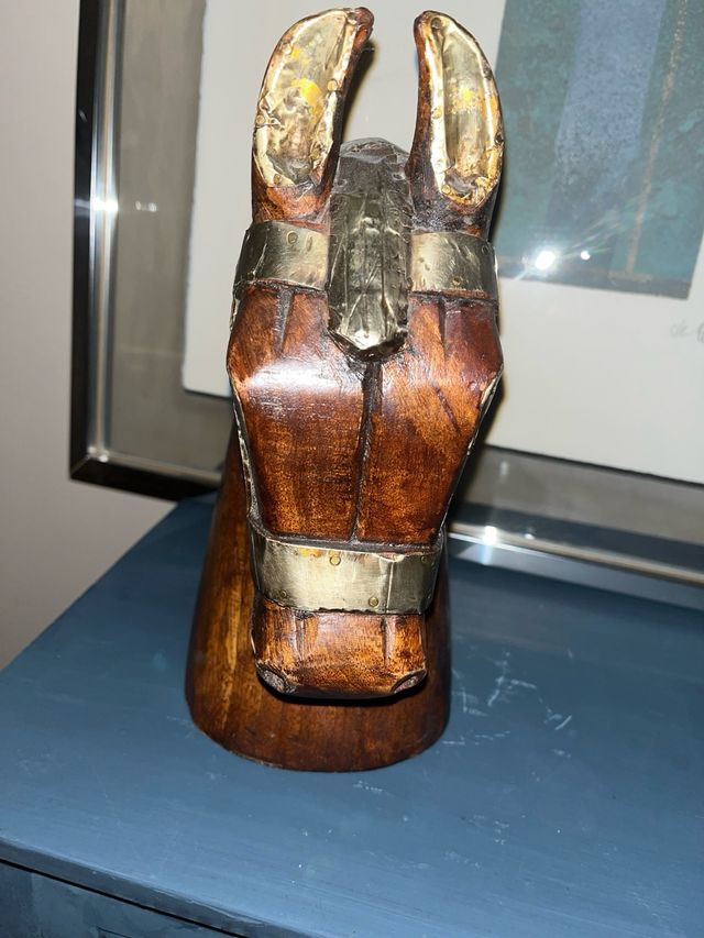 Cabeza de caballo de madera