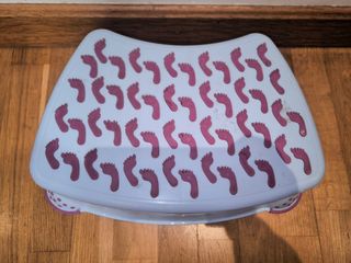 Altillo  y adaptador wc infantil