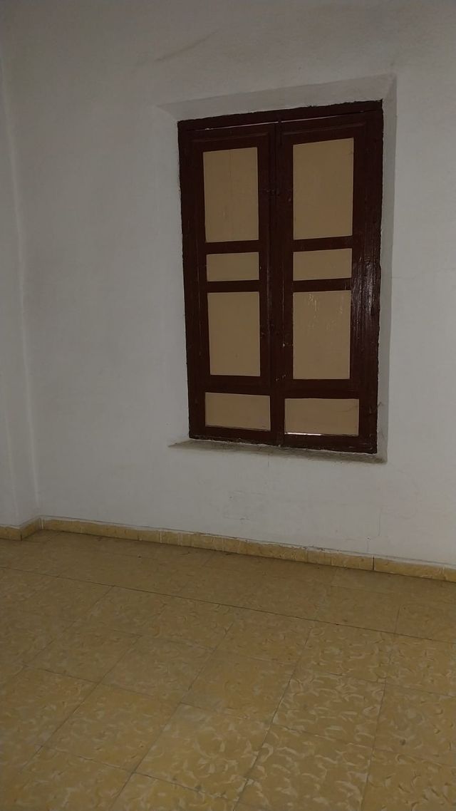 GRAN CASA EN VENTA EN ALHENDÍN.