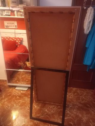 Espejo de pie de madera