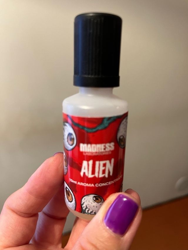 Vendo sig. Elettronica con ricarica 