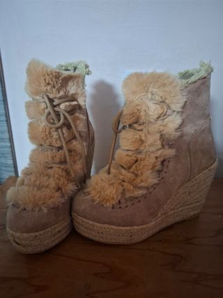 Botines pelo camel talla 37