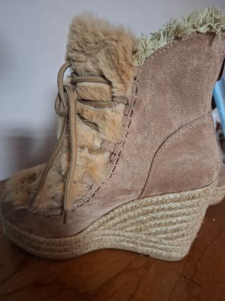 Botines pelo camel talla 37