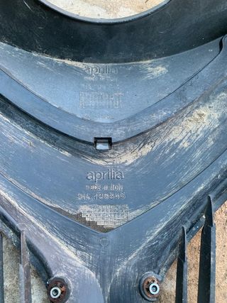 REJILLA FRONTAL APRILIA SPORTCITY 125