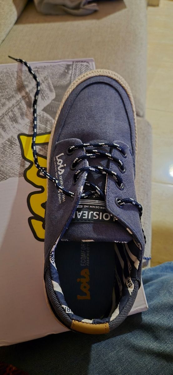 Nuove scarpe da acqua Lois