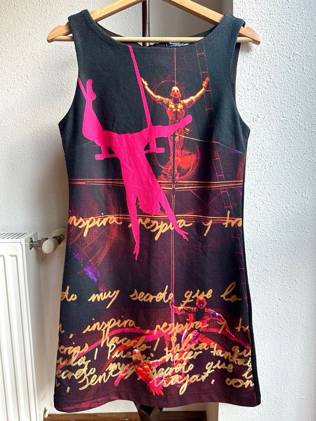 Desigual. Cirque du solei. Vestido. L