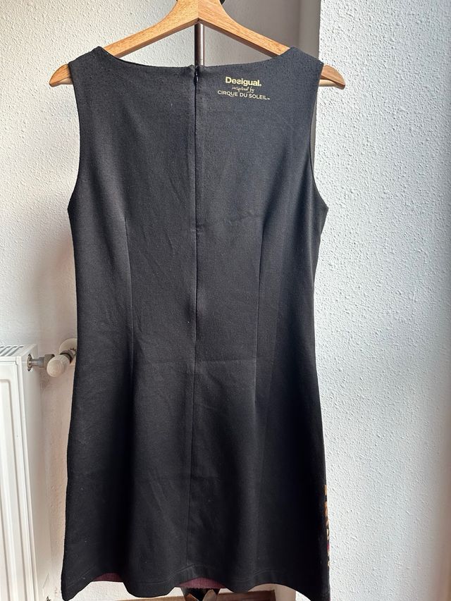 Desigual. Cirque du solei. Vestido. L