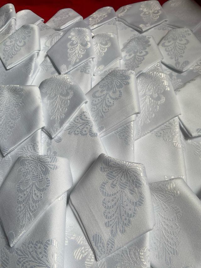 Servilletas blancas (24)