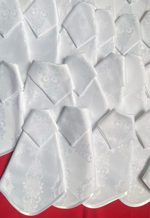 Servilletas blancas (24)