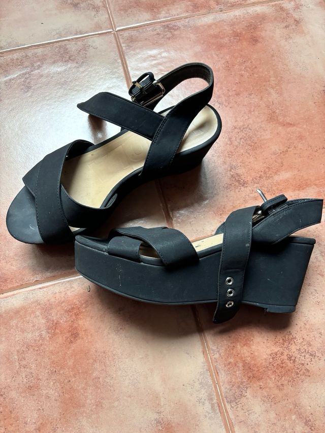 Sandali con plateau Bimba e Lola