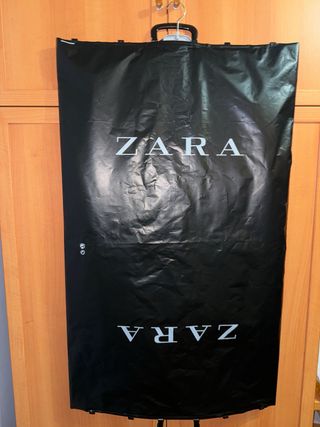 Traje de Zara