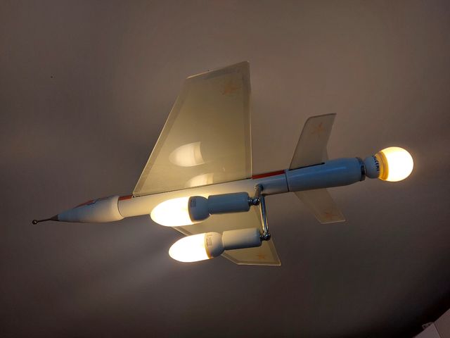 Lámpara de techo infantil