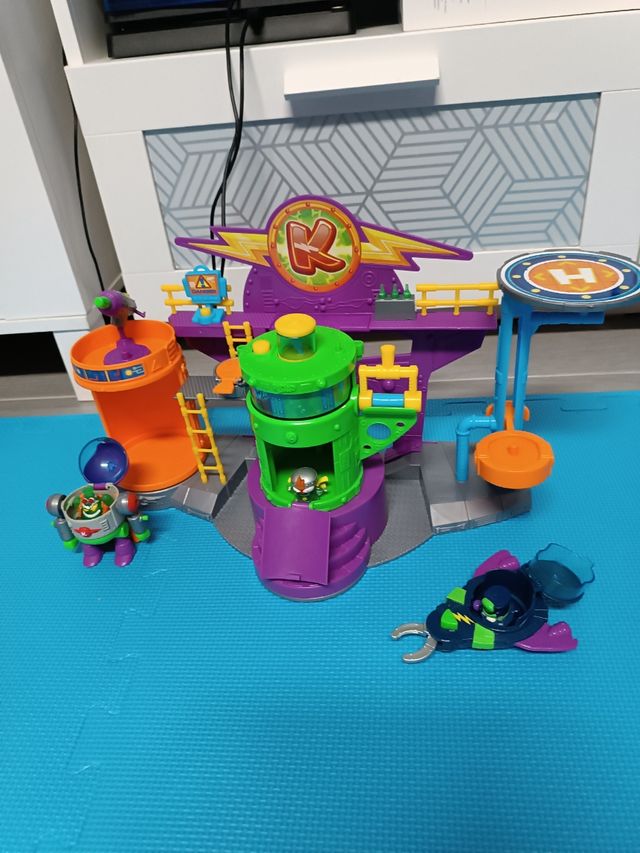 Superthings Laboratorio kaboom