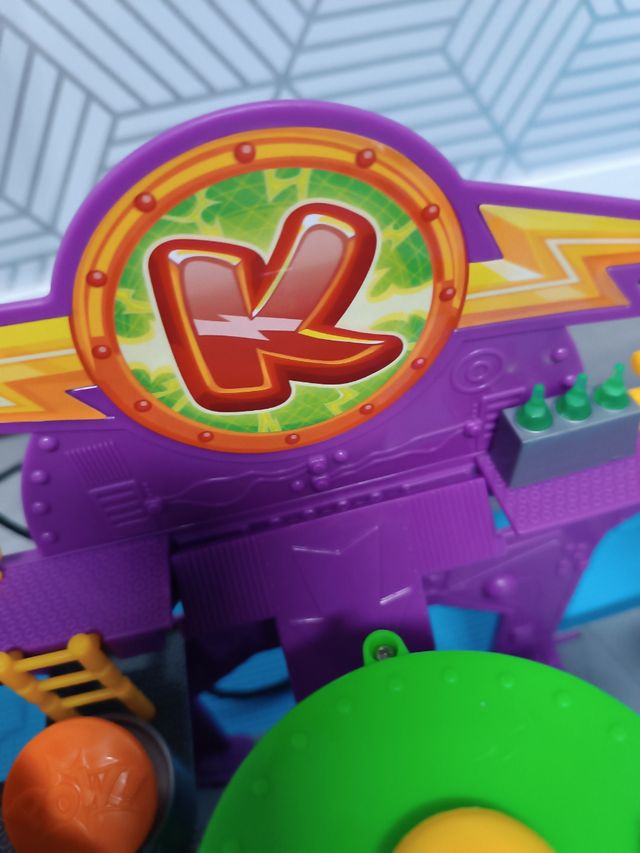 Superthings Laboratorio kaboom