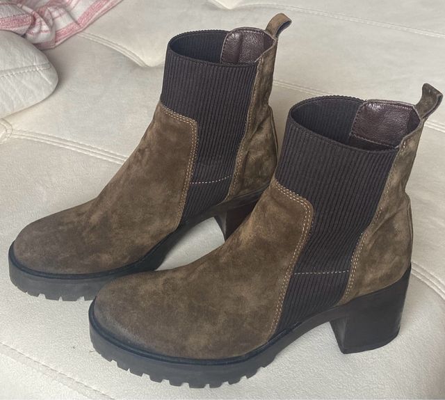 BOTAS DE ANTE MARRONES COMO NUEVAS TALLA 39