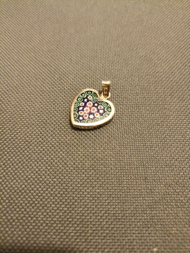 Piccoli pendenti a forma di cuore