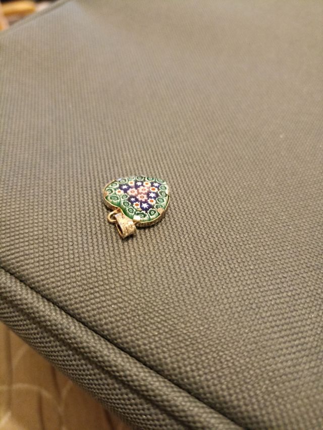 Piccoli pendenti a forma di cuore