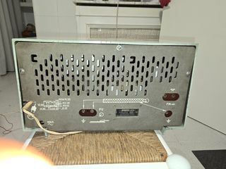 REBAJADA ANTIGUA RADIO DE BAKELITA