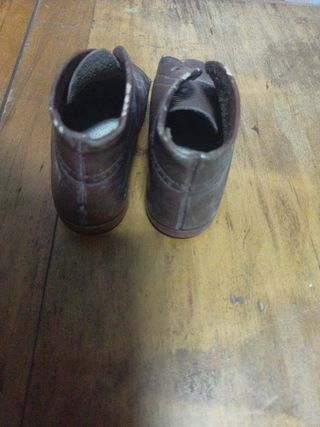 Zapato vintage de niño