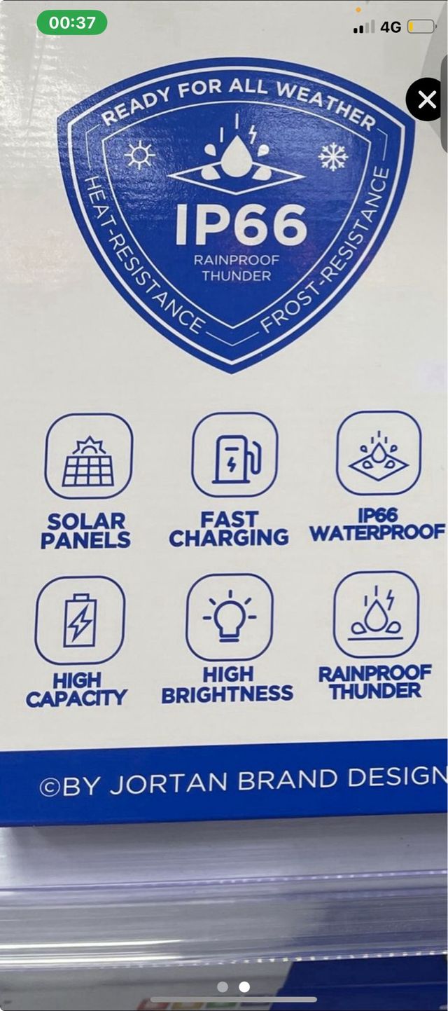 Faro 200w con pannello solare