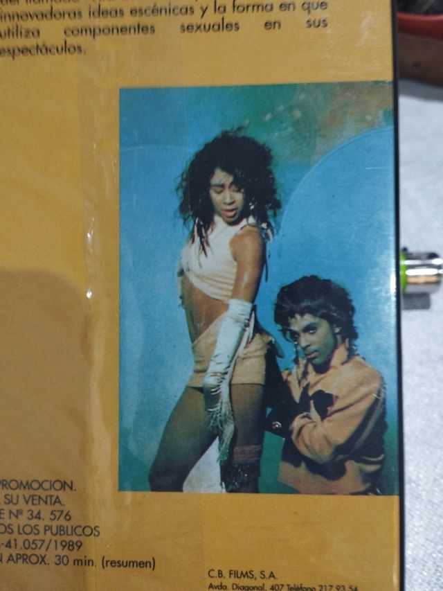 VIDEO( PRINCE,SIGNO THE TIMES) NUEVO