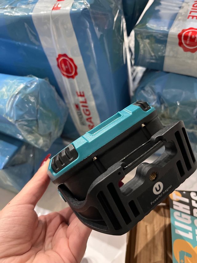 Faro magnetico potente ed impermeabile