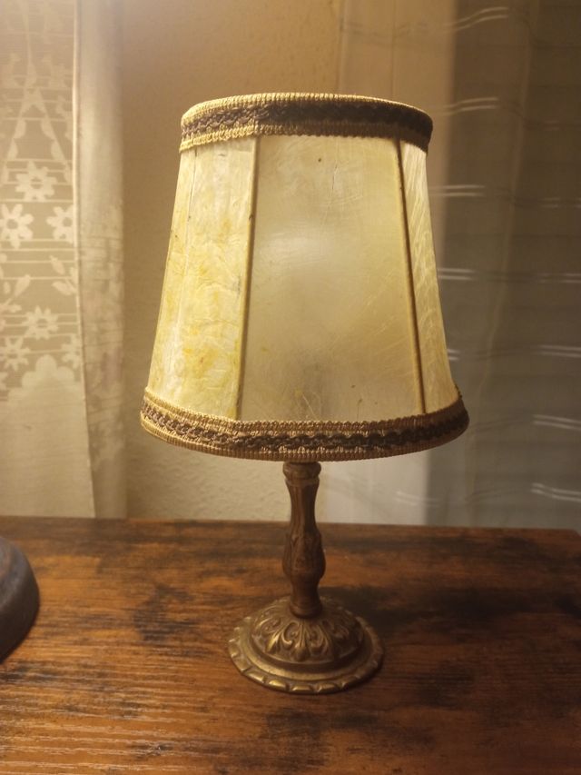 Lámparas antiguas años 1940 bronce y piel