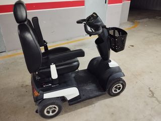 Scuter eléctrica invacare orion Año 2019