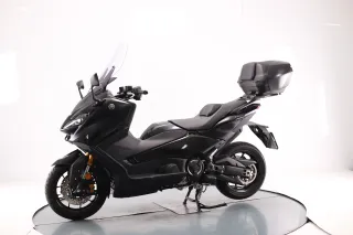 YAMAHA T-MAX 560 TECH 2024