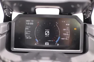 YAMAHA T-MAX 560 TECH 2024