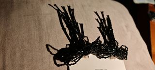 Pendientes largos lazo negros