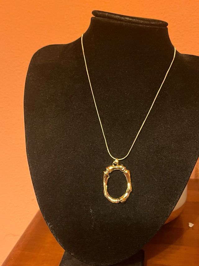 Colgante letra +cadena