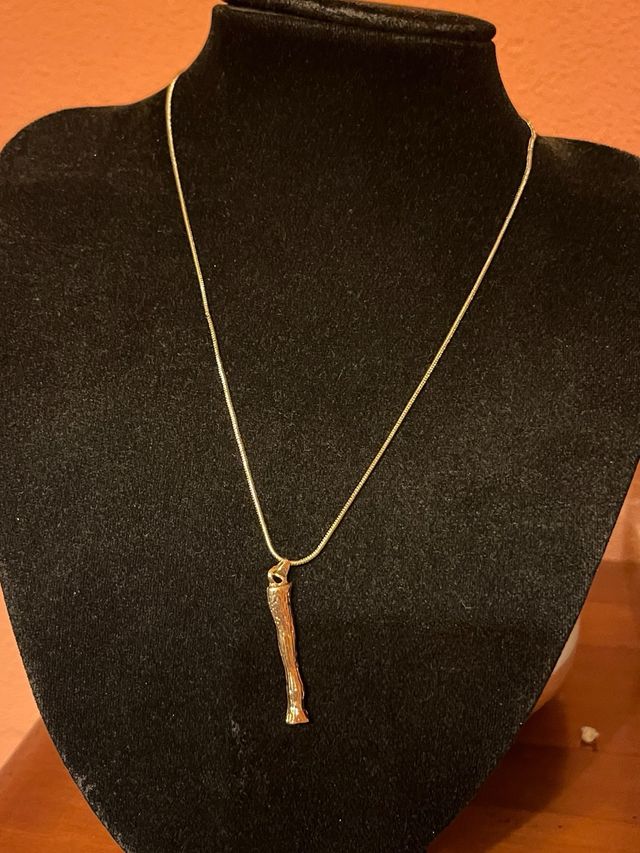 Colgante letra +cadena